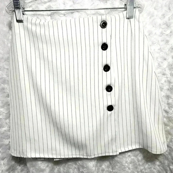 Forever 21 Pin Striped Fold Over Mini Skirt - Picture 1 of 10